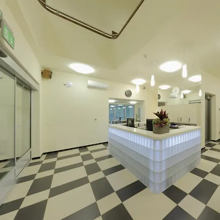 Hotel Esmarin Wellness 4*