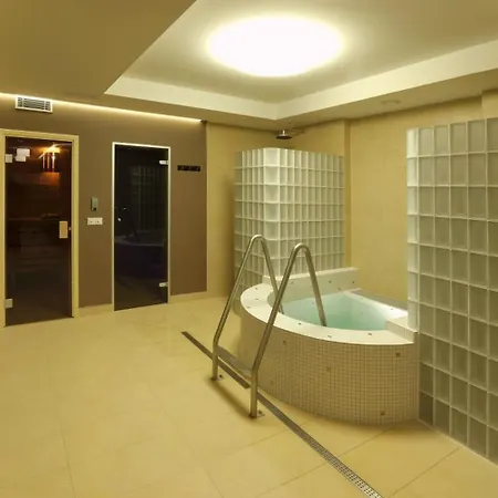 Esmarin Wellness 4* Mníšek pod Brdy