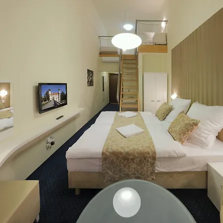 Szálloda Esmarin Wellness Mníšek pod Brdy