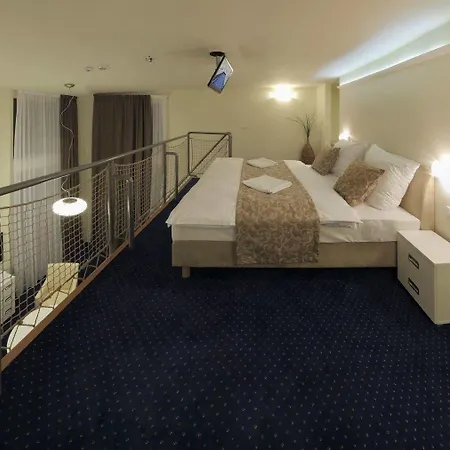 Hotel Esmarin Wellness Mníšek pod Brdy