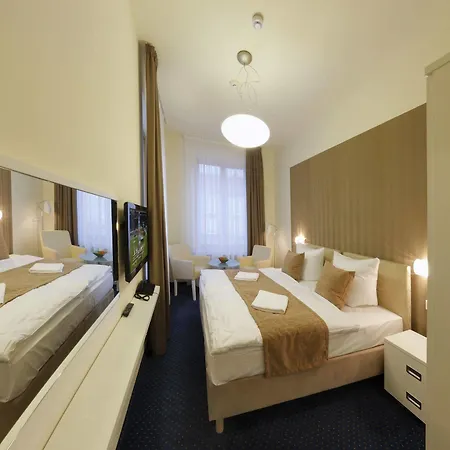 Esmarin Wellness Hotel 4*